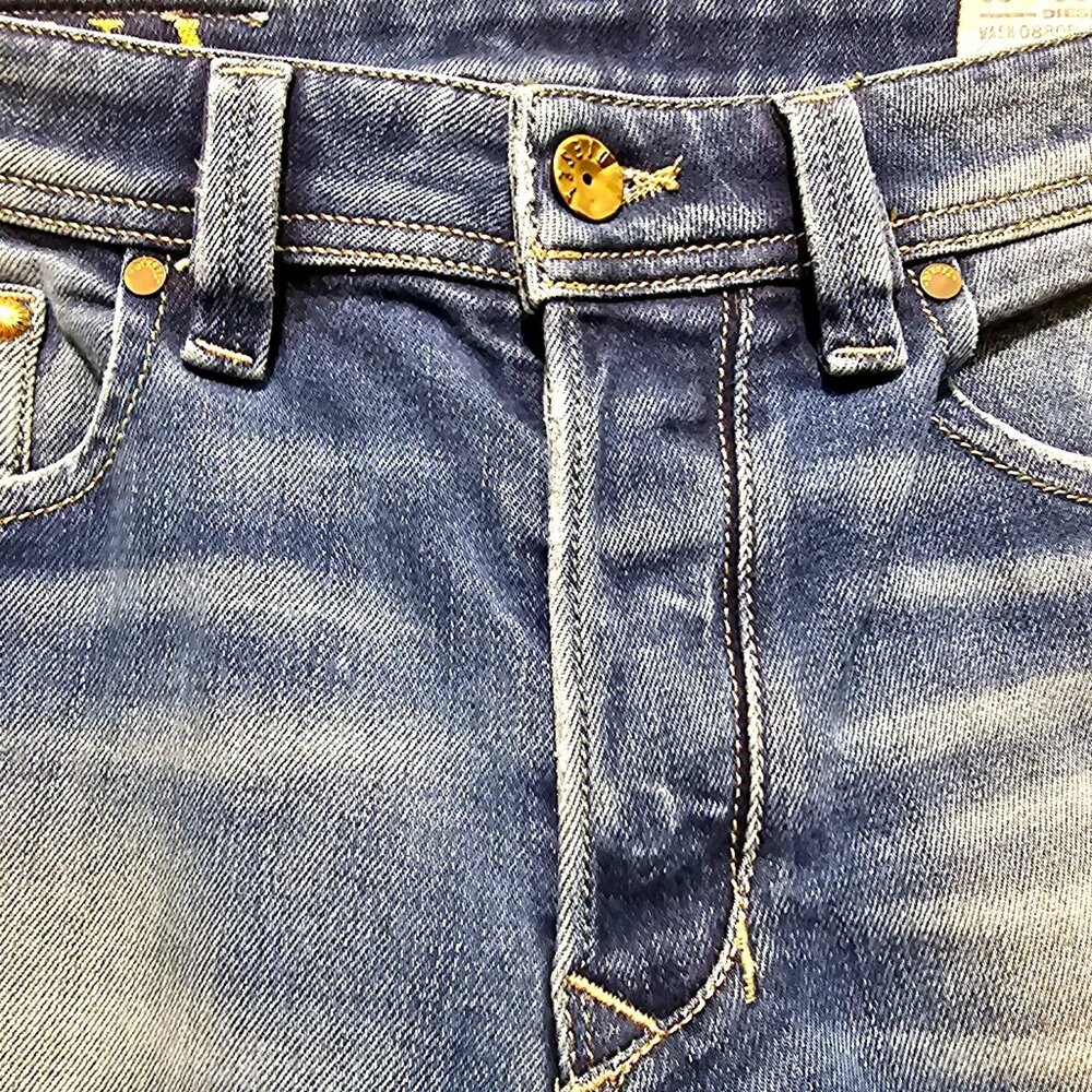 Diesel Men's Distressed Blue Jeans 28x32 Straight Fit Larkee Wash 0808R Stretch - Picture 6 of 16